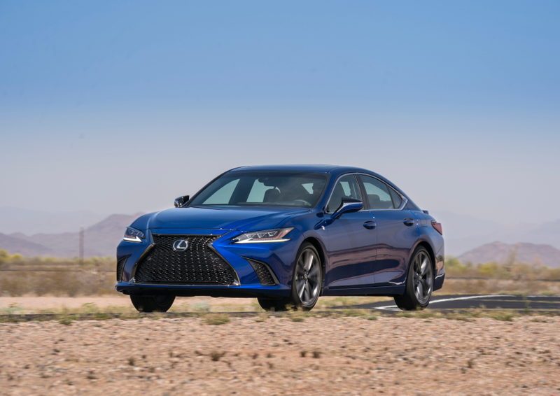 Illustration for article titled 2019 Lexus ES: We Will Not Be Deterred, We Will Never Back Down, The Spindle Grille Is The Future